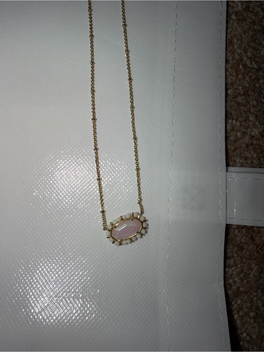 Kendra Scott necklace
